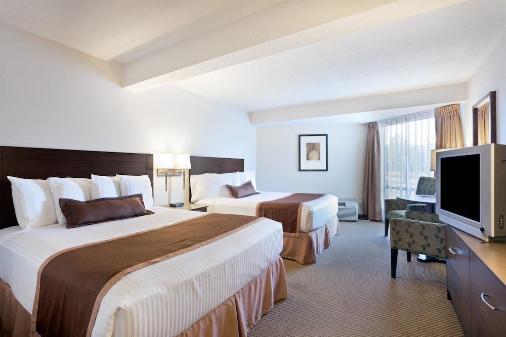 Ramada By Wyndham Kamloops Hotell Eksteriør bilde