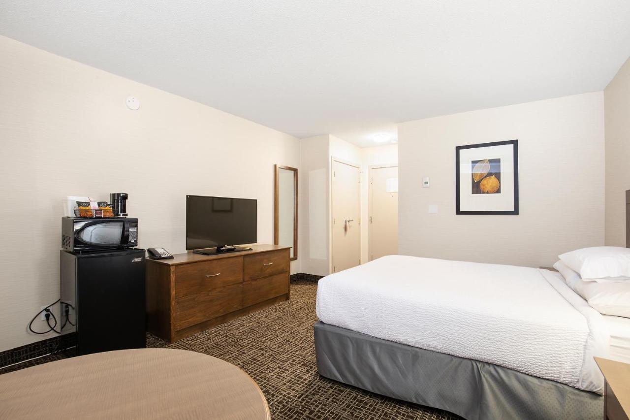 Ramada By Wyndham Kamloops Hotell Eksteriør bilde