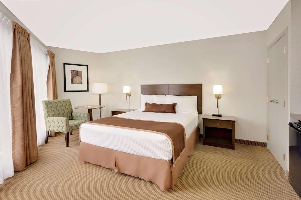 Ramada By Wyndham Kamloops Hotell Eksteriør bilde